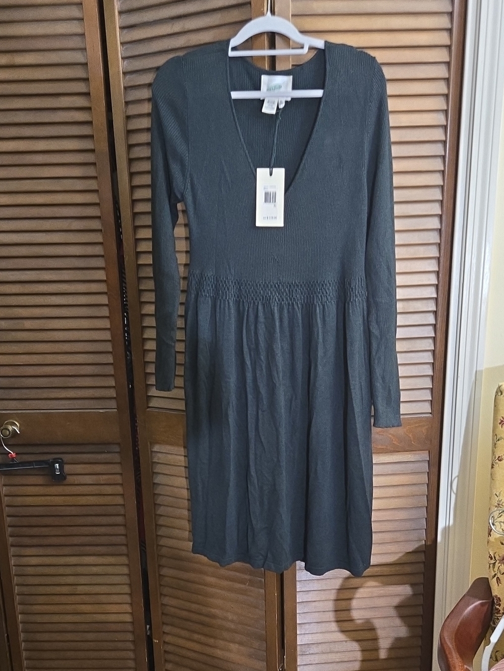 Nurture by Lamaze Deep Green V-Neck Long Sleeve Knit Dress